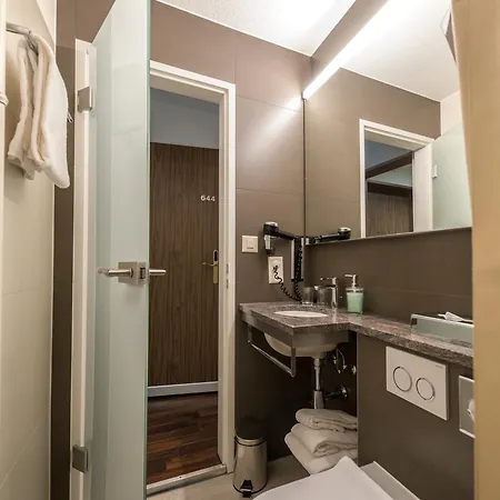 Alexander Old Town بيت ضيافة