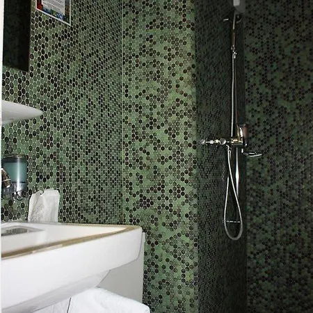 بيت ضيافة Alexander Old Town 2*