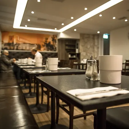 Alexander Old Town Vendégház