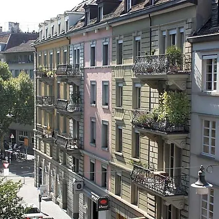 Alexander Old Town 2*