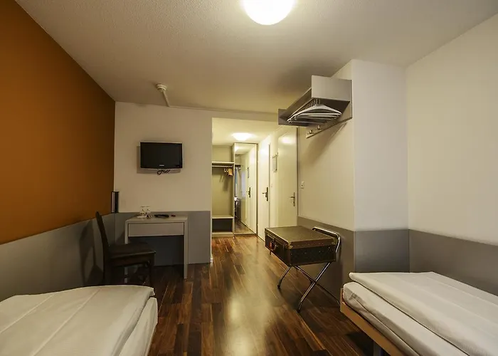 Alexander Old Town 2*