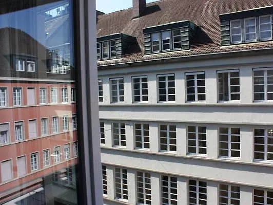 Pensión Alexander Old Town 2*