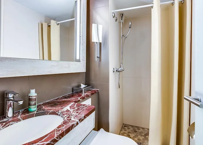 Guest house Alexander Old Town