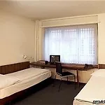Alexander Old Town Pensionat 2*
