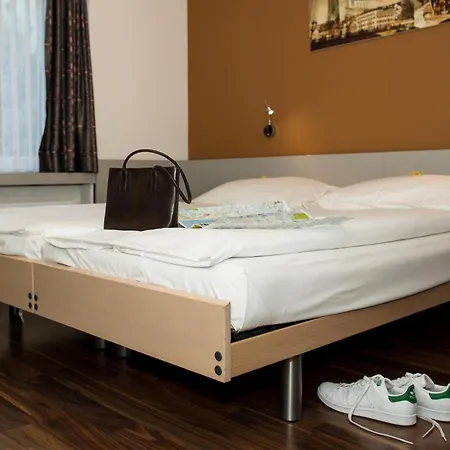 Alexander Old Town Guest house