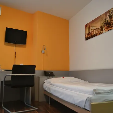 Guest house Alexander Old Town 2*