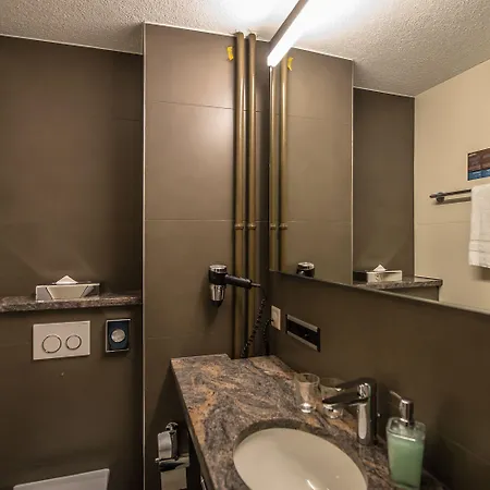 Alexander Old Town 2*