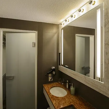 Alexander Old Town Guest house